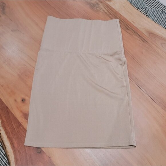 Marilyn Monroe Tummy Support Skirt Shapewear- Size M - Picture 1 of 6